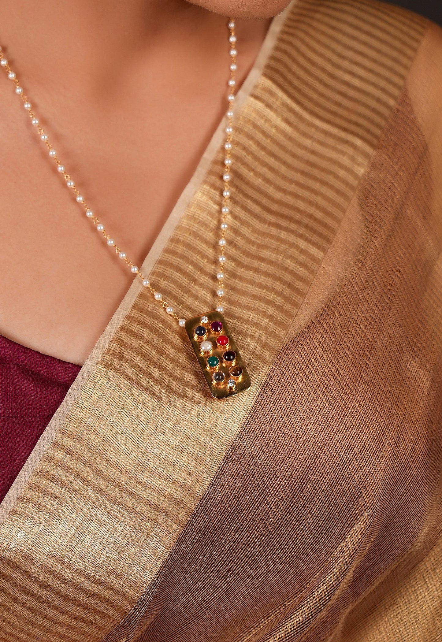 NAV-VARNA MULTI STYLING PENDANT