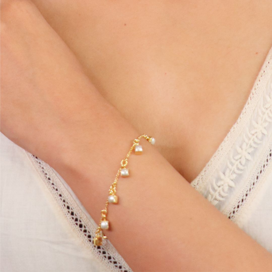 PEARL BANK BRACELET