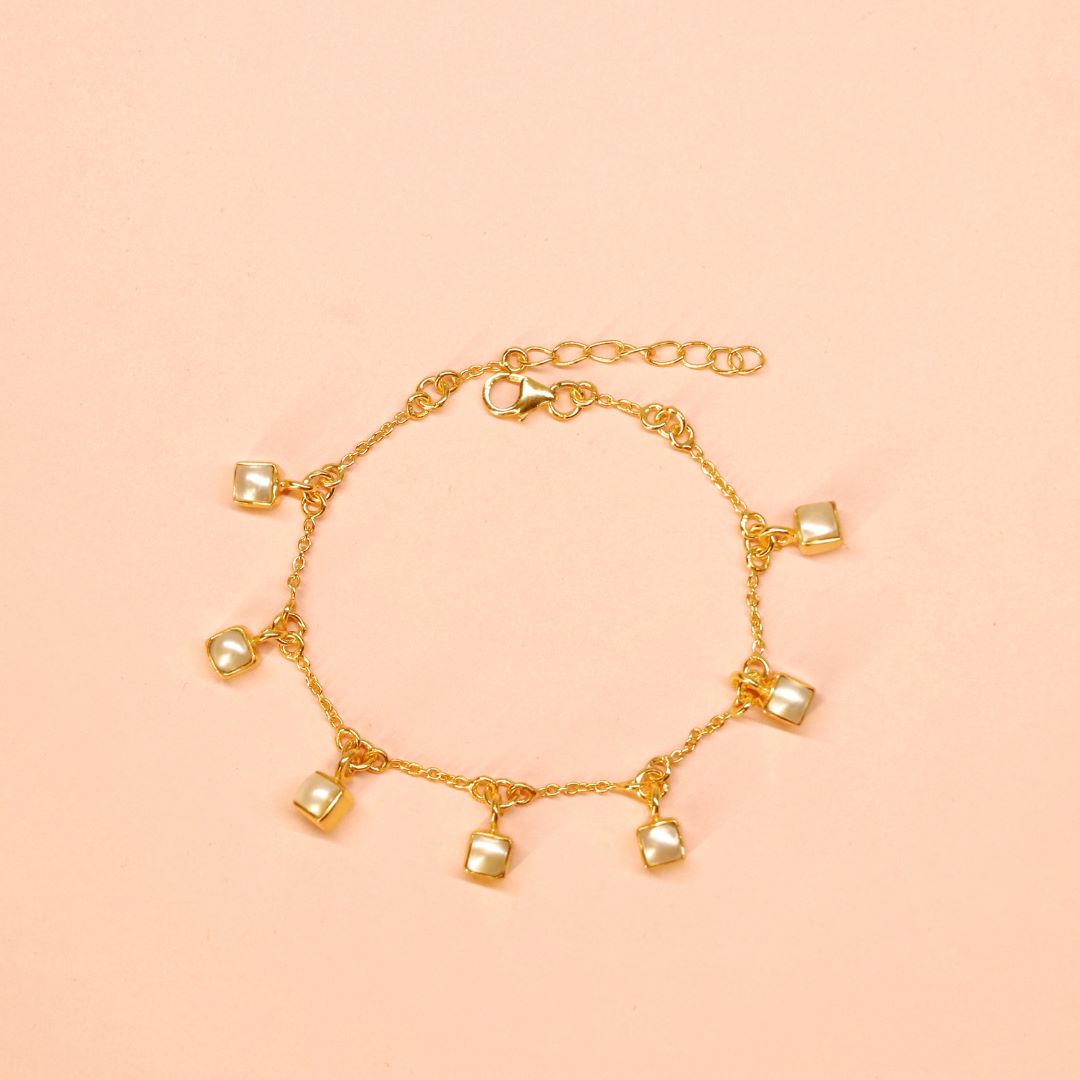 PEARL BANK BRACELET